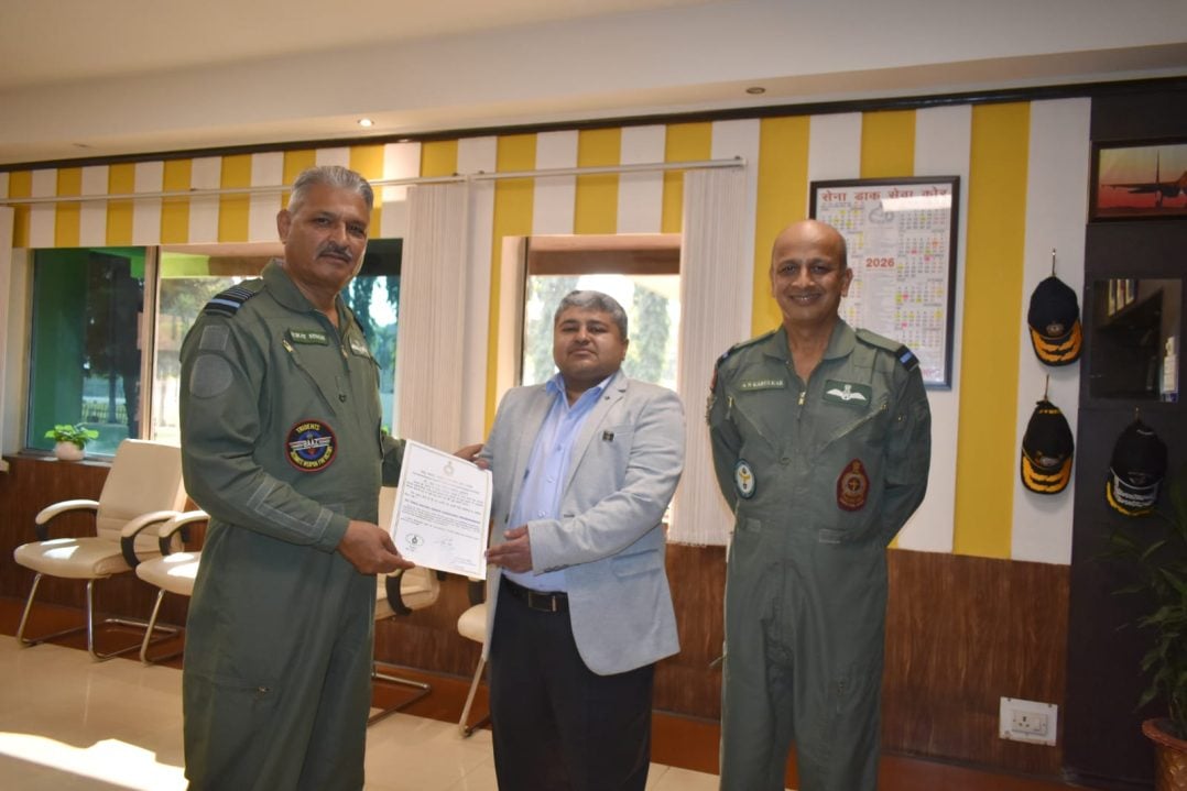 Air Marshal Surat Singh Getting Certificate