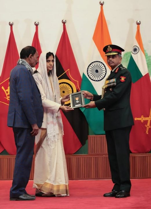 Family Receiving Medal 1