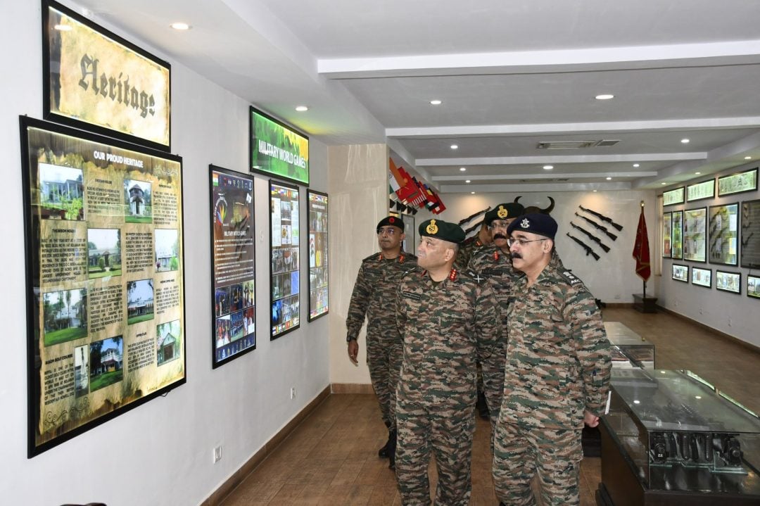 Lt Gen Arvind Chauhan and Other Officers
