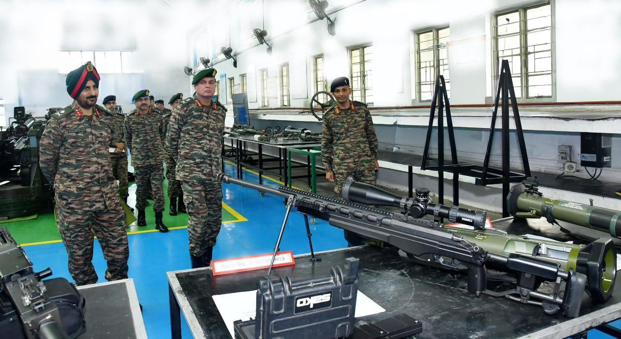 Lt Gen Dhiraj Seth With Other Officers 1