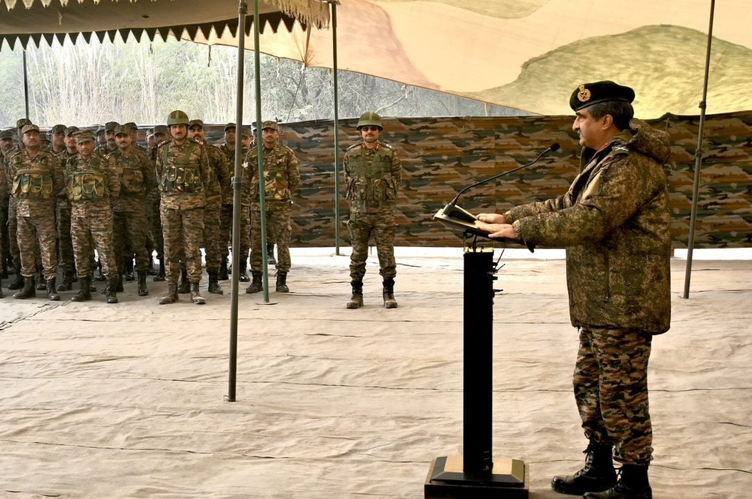 Lt Gen Rajesh Pushkar Giving Lecture