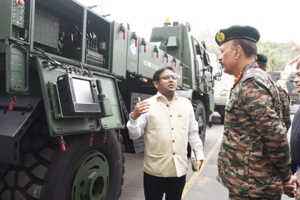 Lt Gen Rajiv K Sahni Visits Southern Command, EME Units and Defence Industry Hubs in Pune