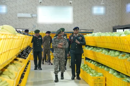 Lt Gen VMB Krishnan Reviewing