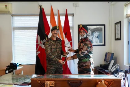Maj Gen Harinder Singh Taking Over the Baton
