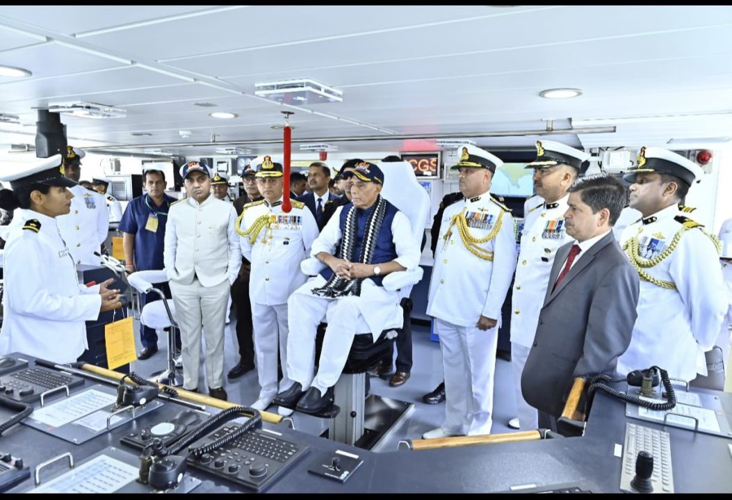 Rajnath Singh Inside Samudra Pratap