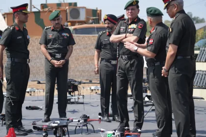 Lt Gen Dhiraj Seth Reviews Operational Preparedness and Tech-Driven Modernisation at Shahbaz Division