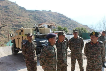 Lt Gen Pankaj P Rao Discussing