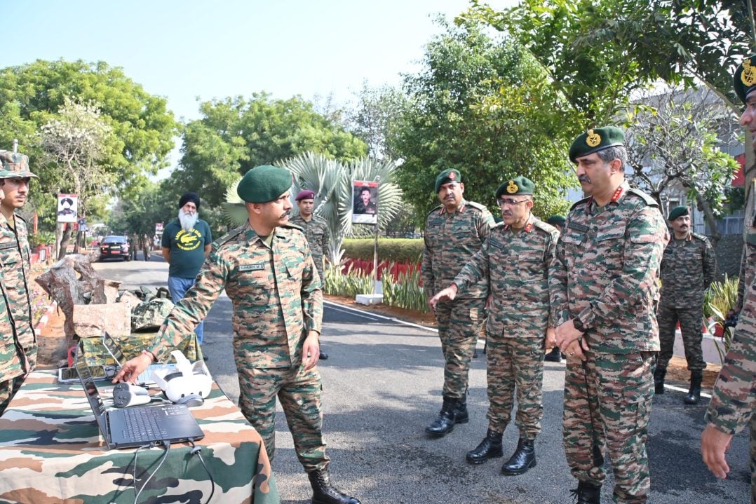 Lt Gen Rajesh Pushkar Reviewing