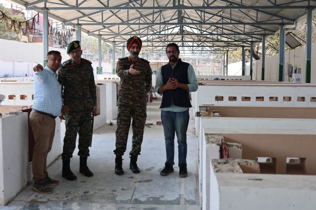 Lt Gen Vandra Reviewing