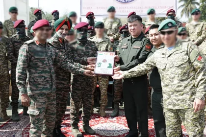 Officer Givig Memento