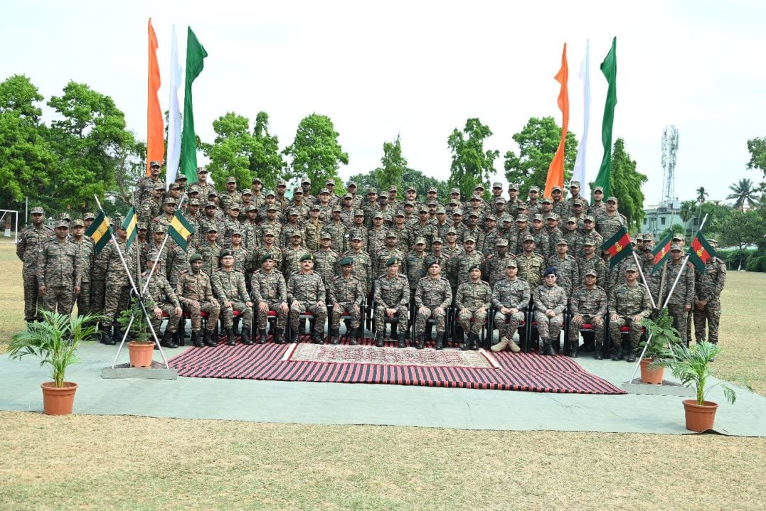 Group Photo of Officers 32