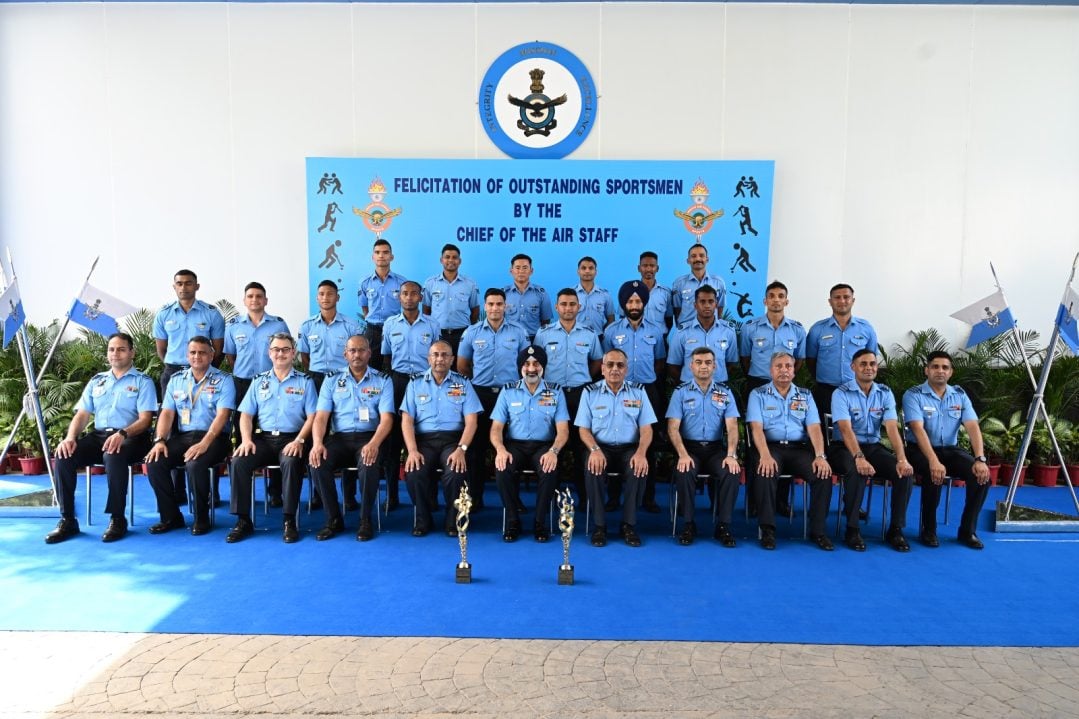 Group Photo of Officers 69