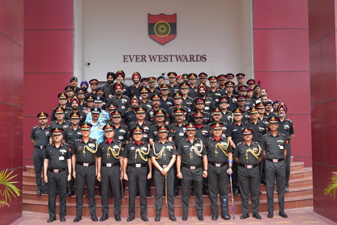 Group Photo of Officers 73