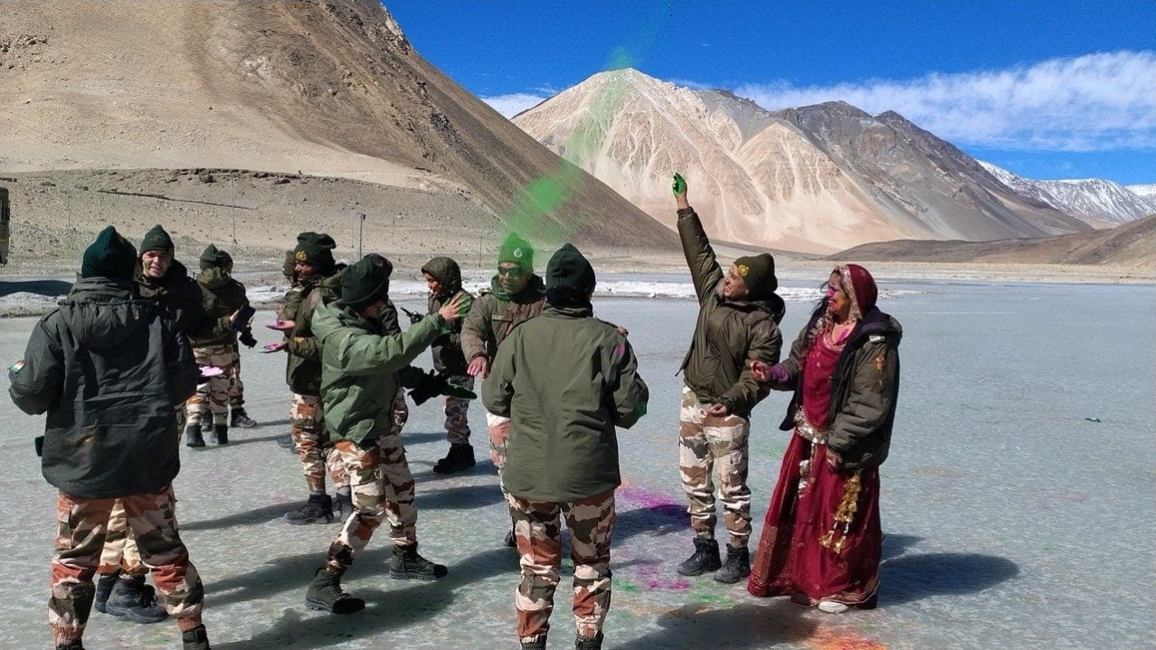 ITBP Soldiers Celebrating Holi
