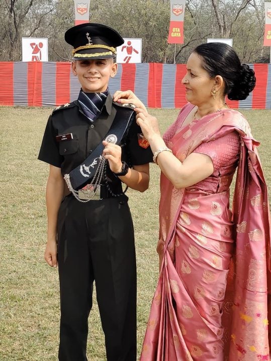 Lt Aabha with Mother