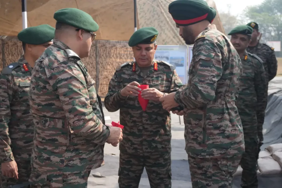 Lt Gen AVS Rathee Reviewing