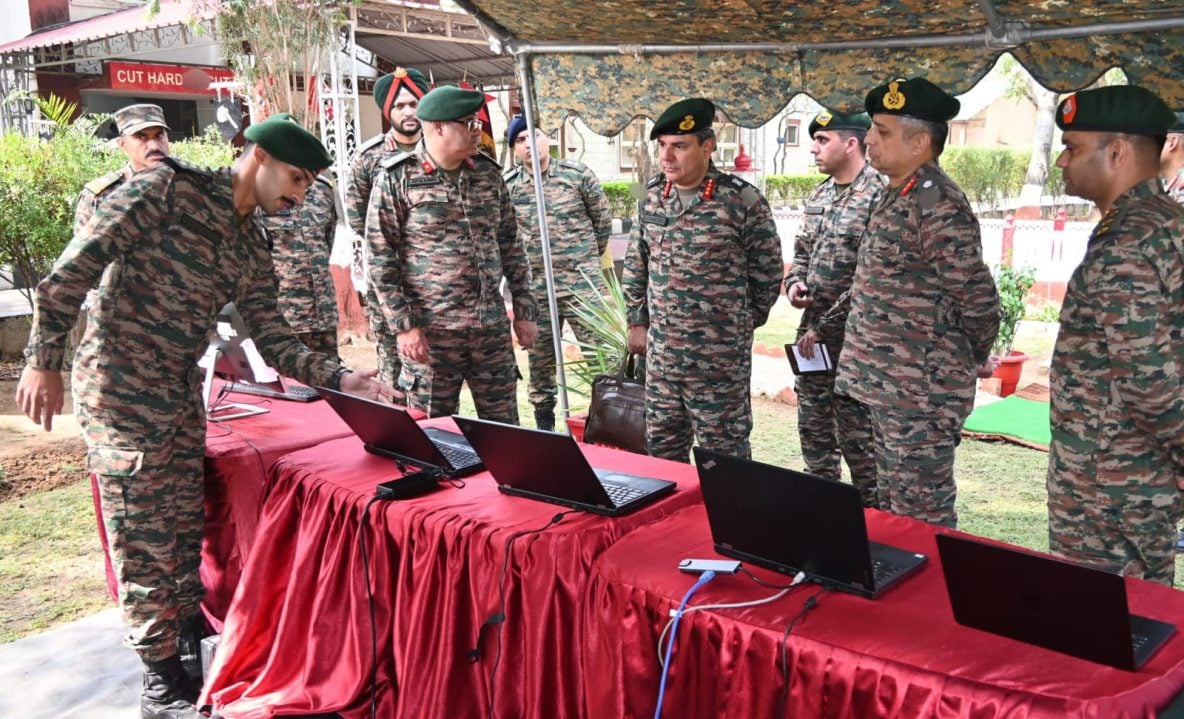 Lt Gen AVS Rathee and Other Officers