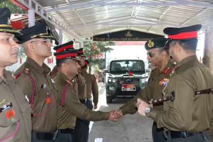 Lt Gen Adosh Kumar Shaking Hands