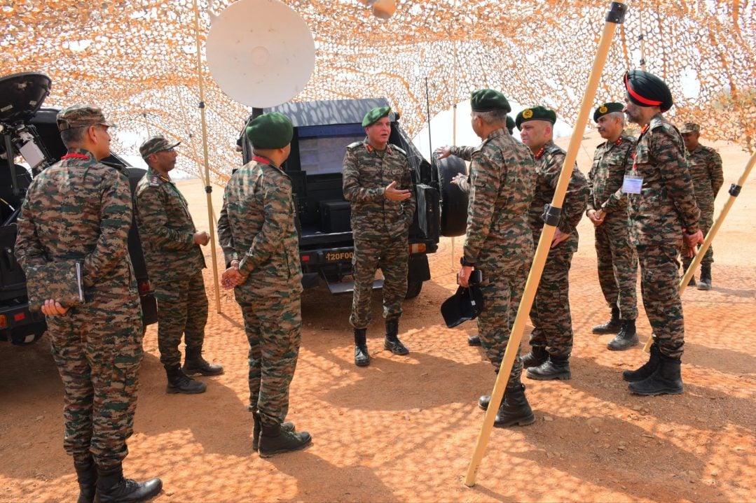 Lt Gen Dhiraj Seth Interacting