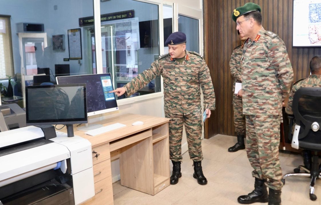 Lt Gen Dhiraj Seth Reviewing 1