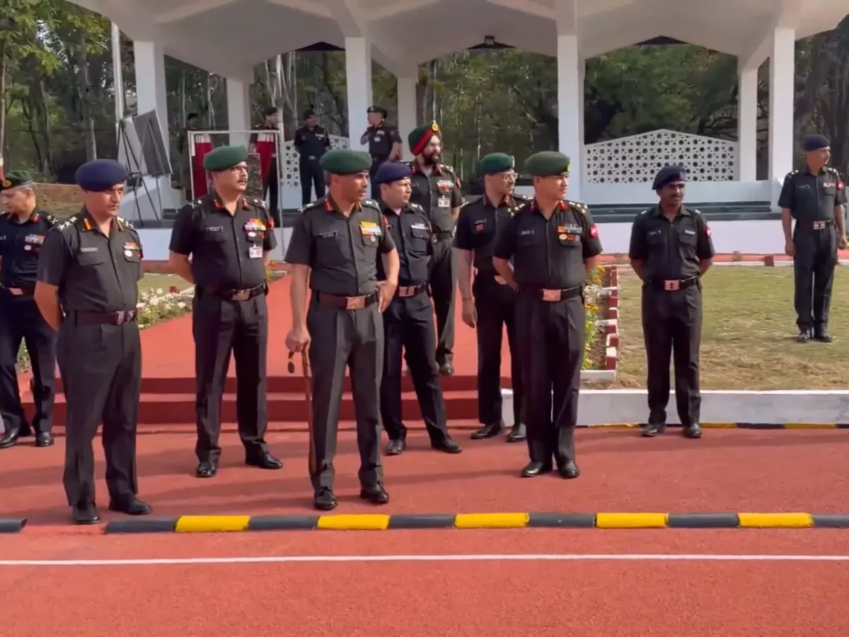 Lt Gen Katiyar and Other Officers