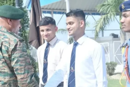 Lt Gen Pratik Sharma Interacting