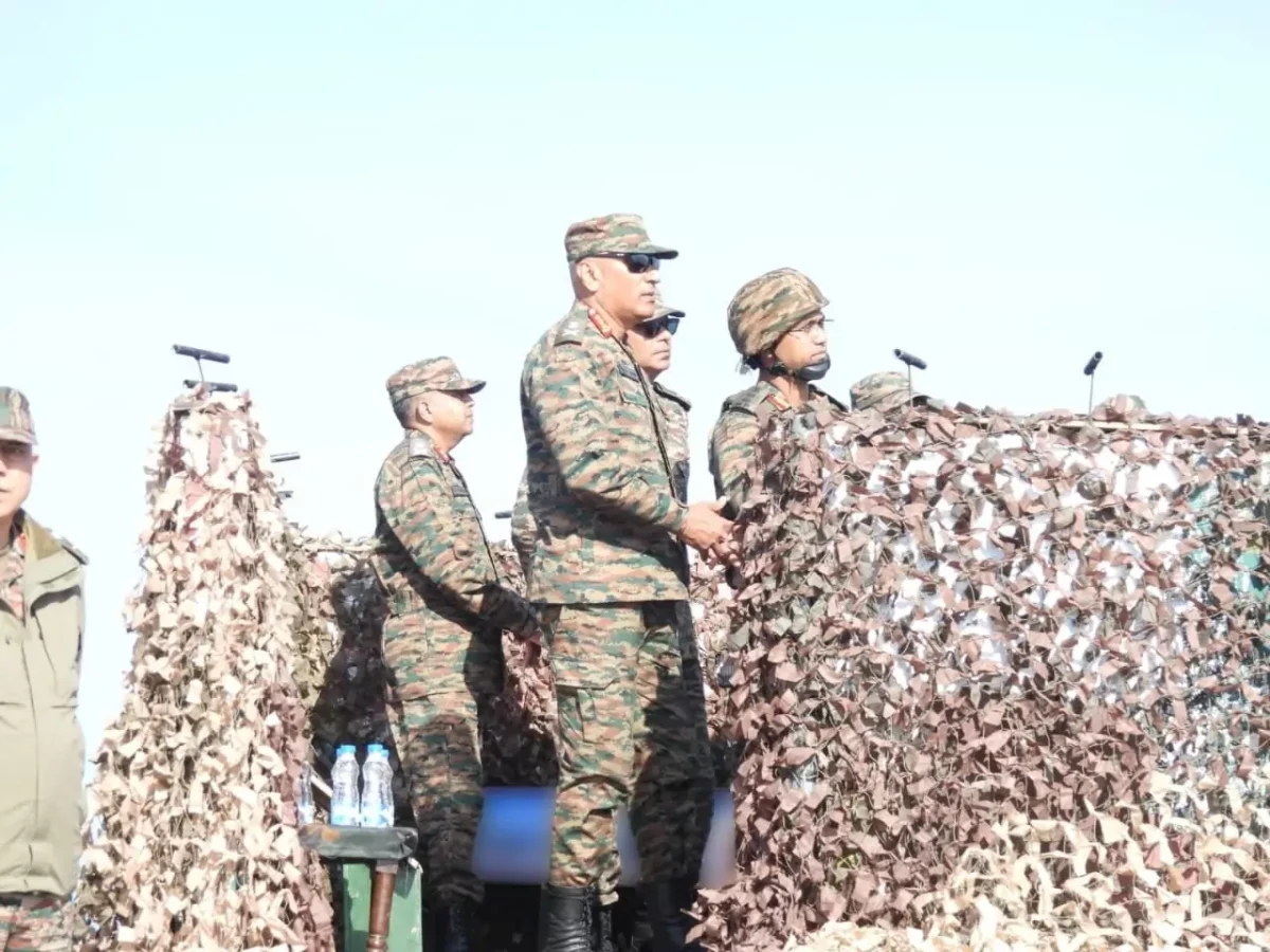 Lt Gen Pratik Sharma Reviewing