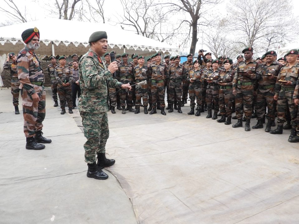 Lt Gen Vikas Lakhera Interacting