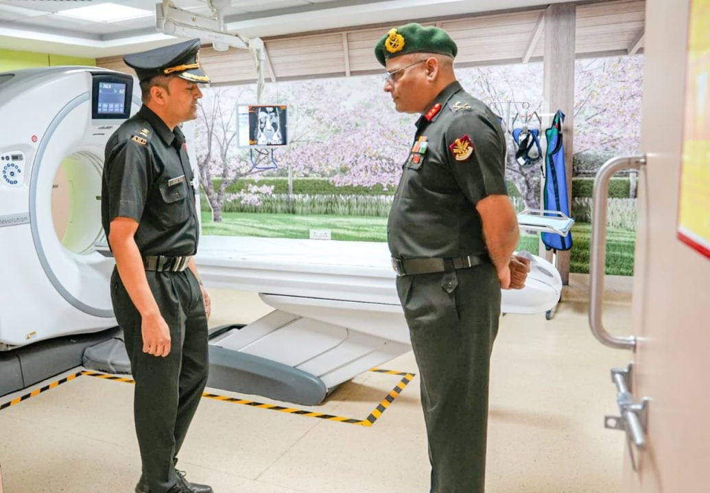 Maj Gen Amul Kapoor Reviewing