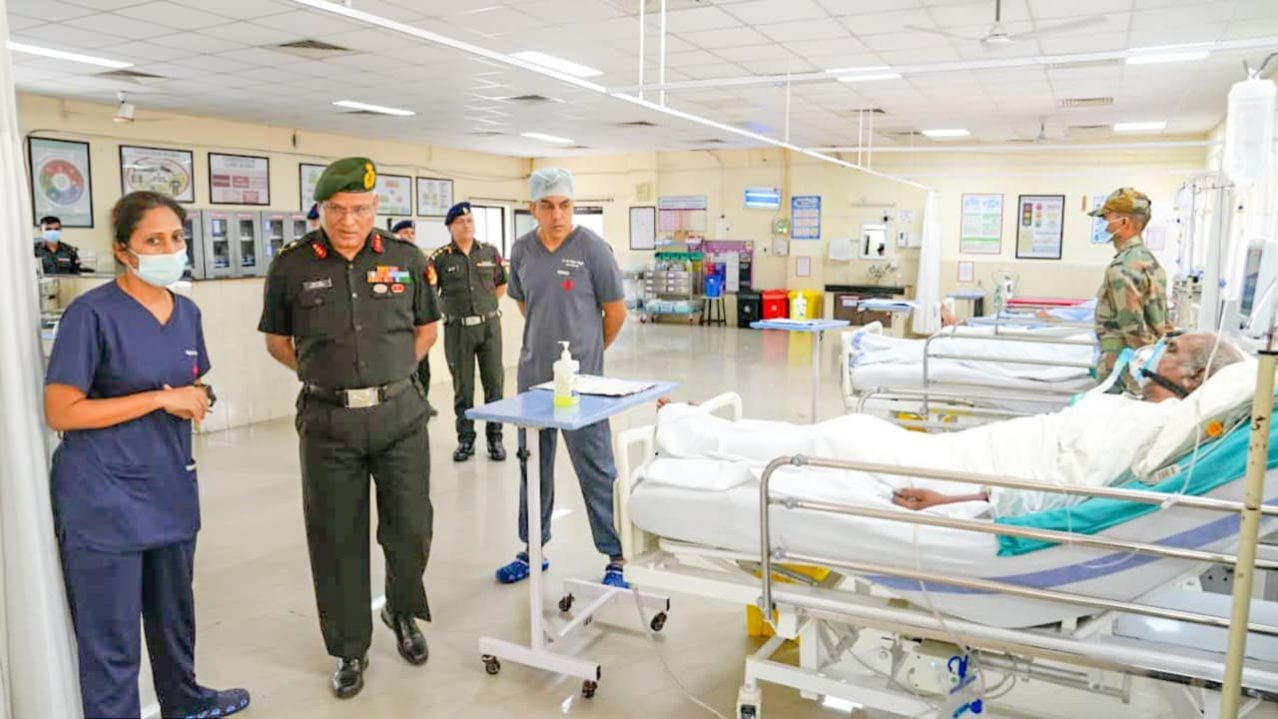 Maj Gen Amul Kapoor and Other Reviewing