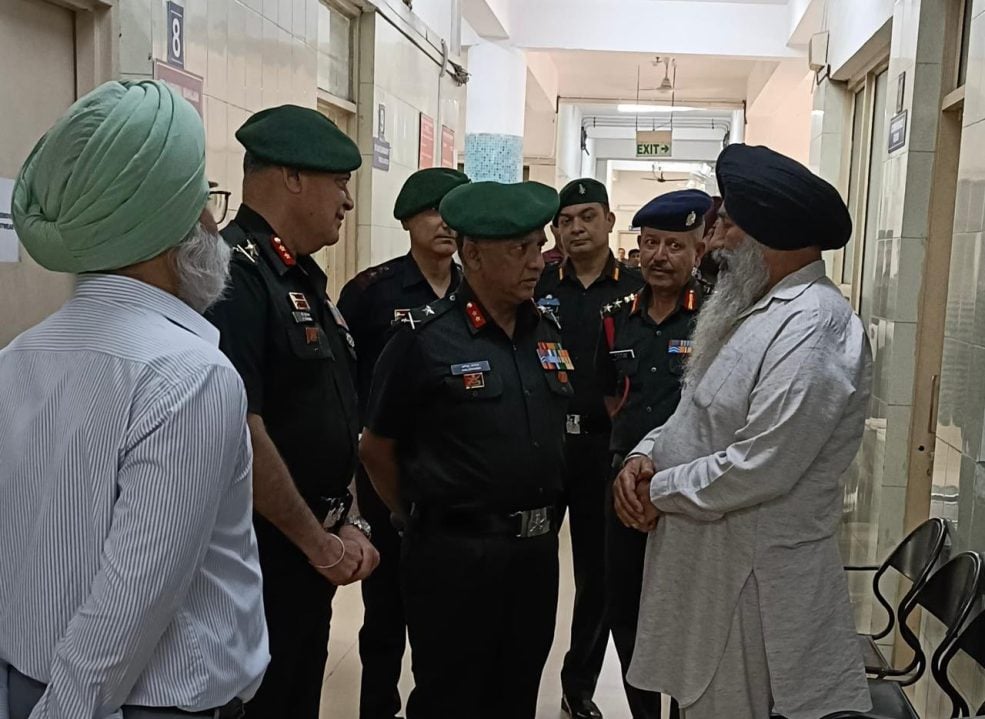 Maj Gen Anil Chandel Interacting