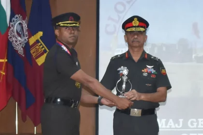 Officer Receiving Prize