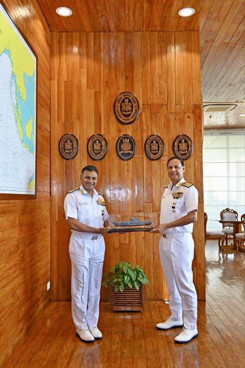 VAdm Ajay Kochhar Getting Memento