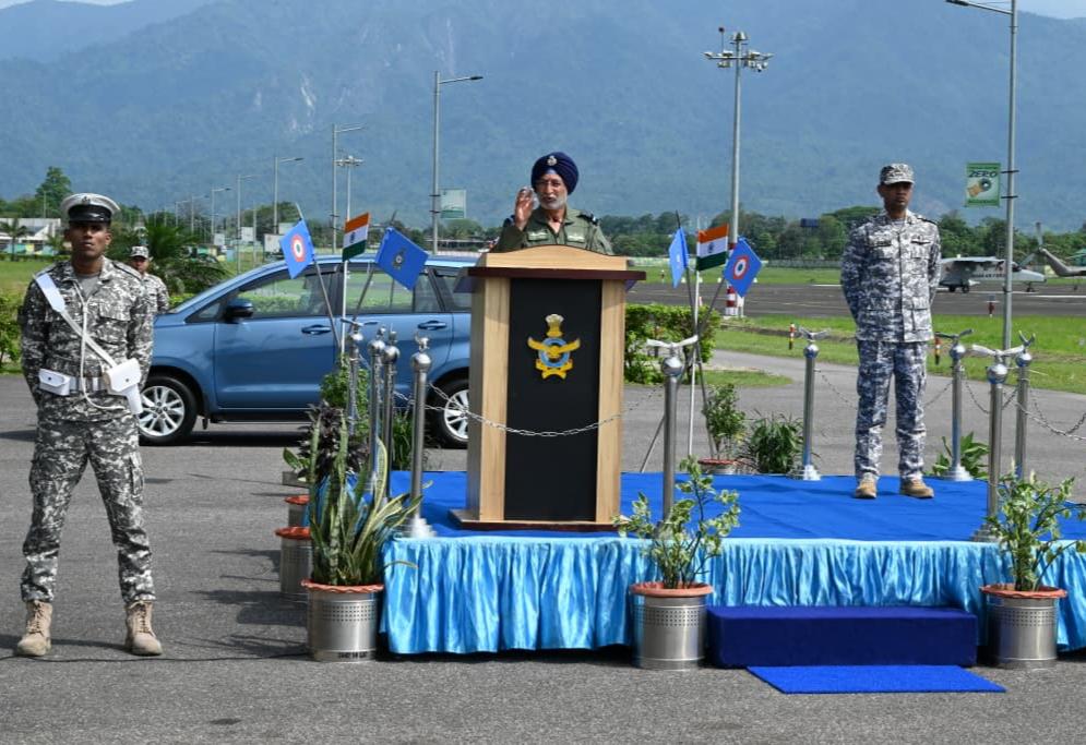 Air Marshal IS Walia Giving Lecture