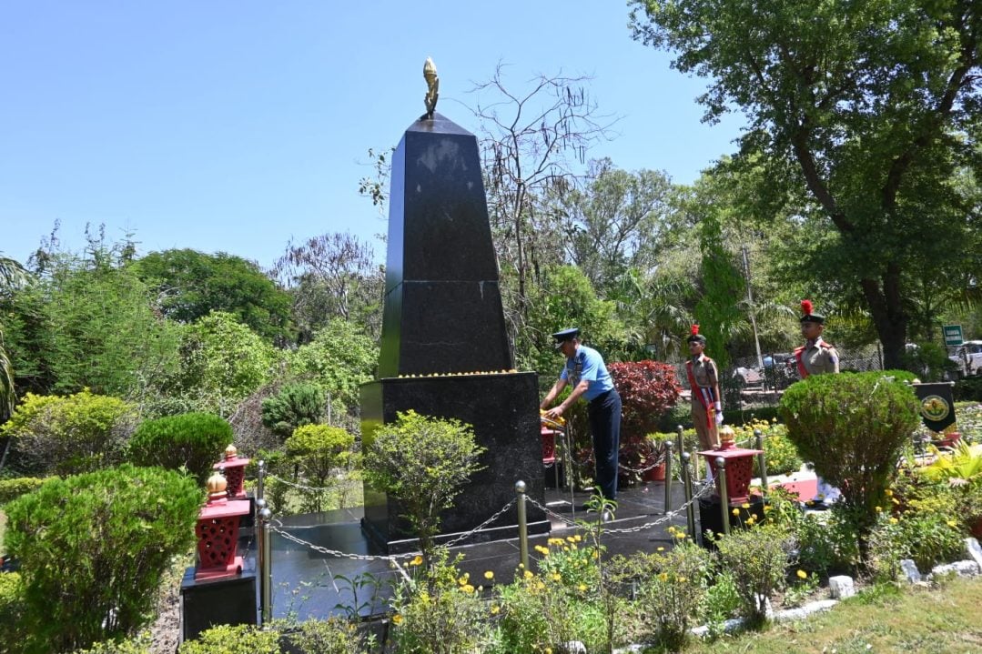 Air Marshal Manikantan at Memorial
