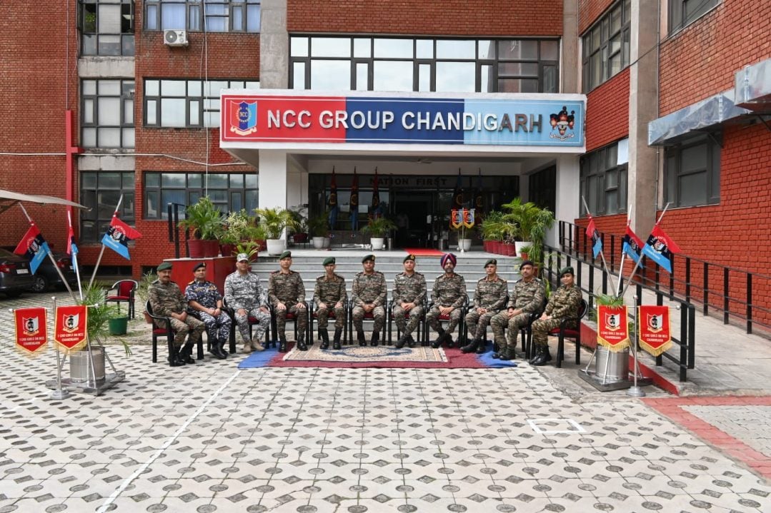 Group Photo of Officers 11