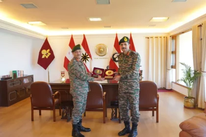 Lt Gen Devendra Sharma and Lt Gen Pushpendra Singh