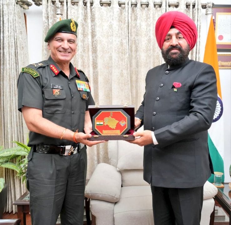 Lt Gen Ghai with Governor of Uttrakhand