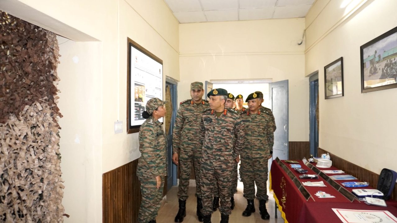 Lt Gen Neeraj Shukla Reviewing 1