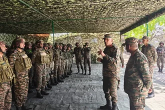 Lt Gen Pratik Sharma Reviewing