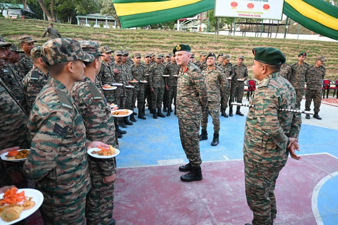 Lt Gen Rajiv Ghai Interacting