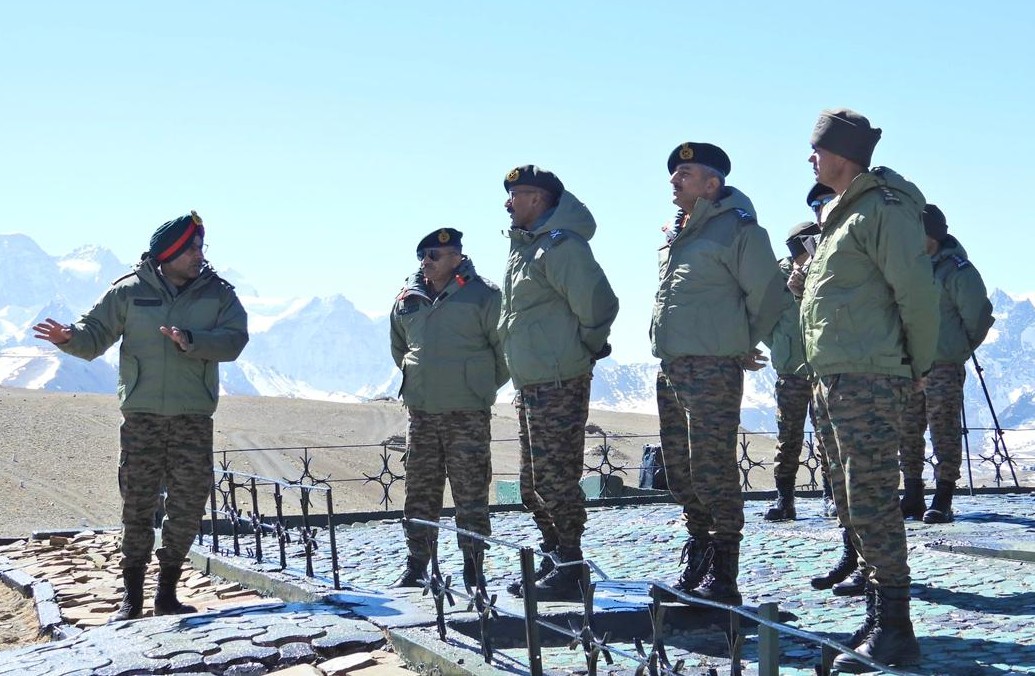 Lt Gen VMB Krishnan Reviewing 1