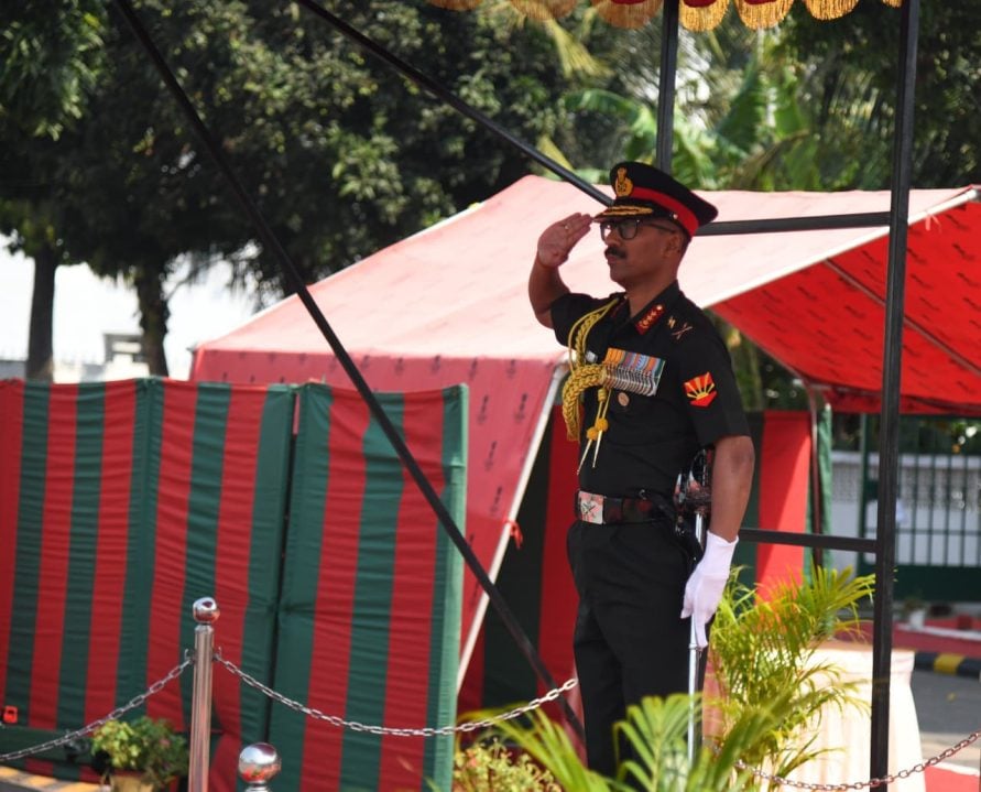 Lt Gen VMB Krishnan Saluting