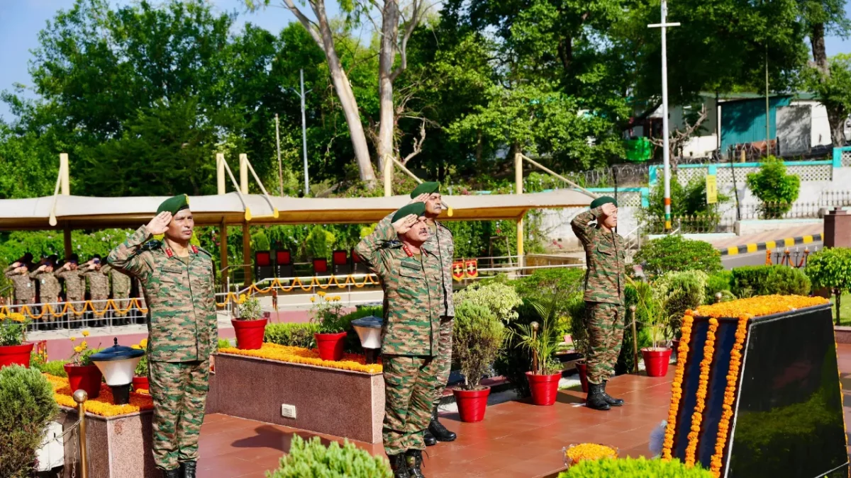 Lt Gen Vijay B Nair Saluting