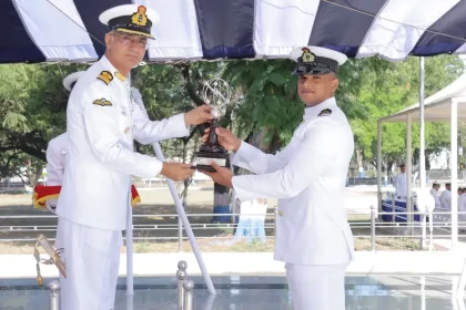 Officer Giving Award 5