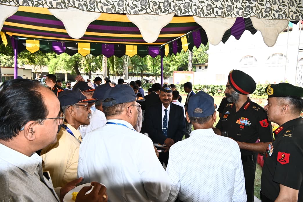 Officers Interacting 1