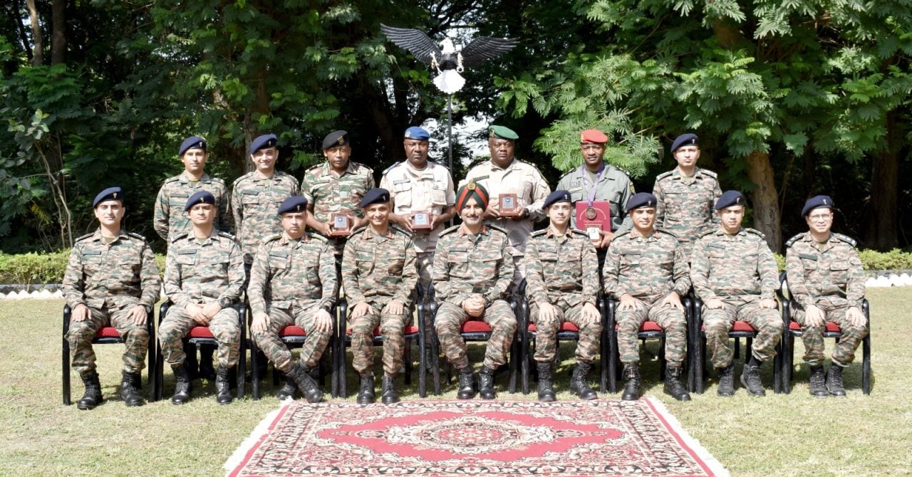 Group Photo of Officers 20