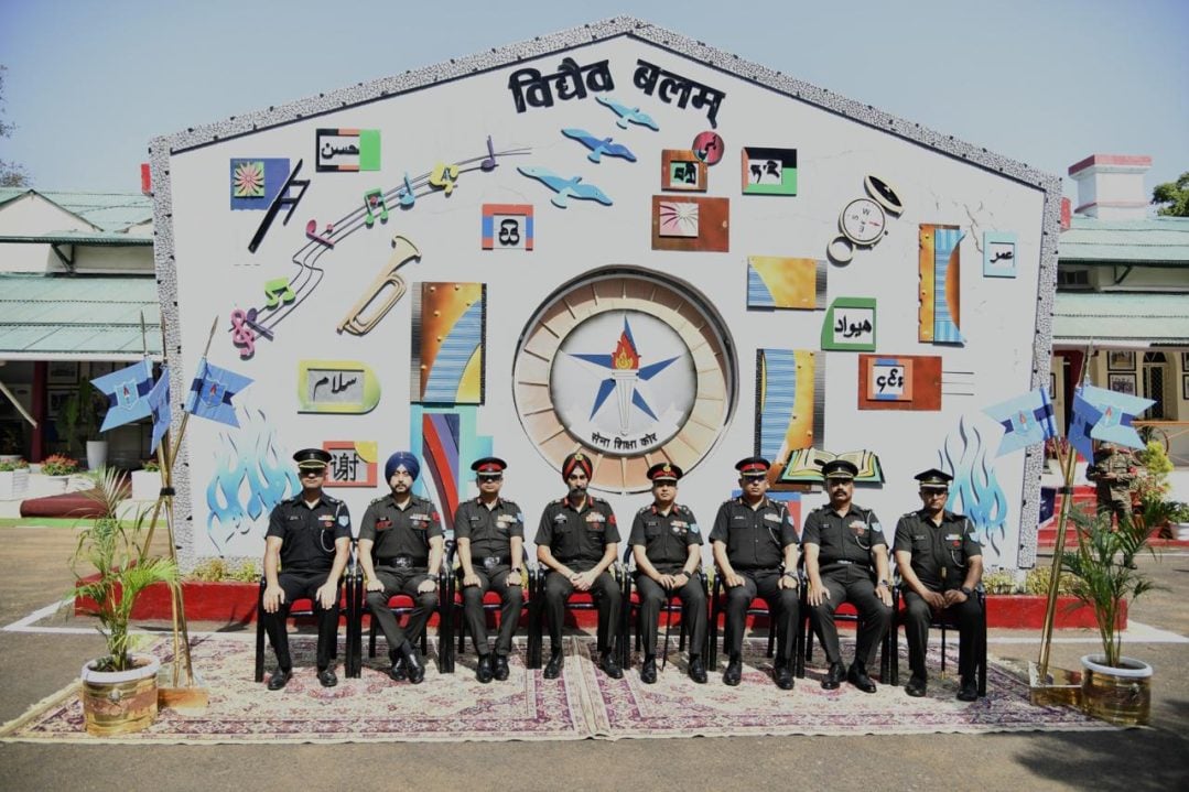 Group Photo of Officers 40