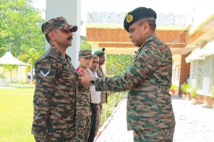 Lt Gen Anindya Sengupta Commending