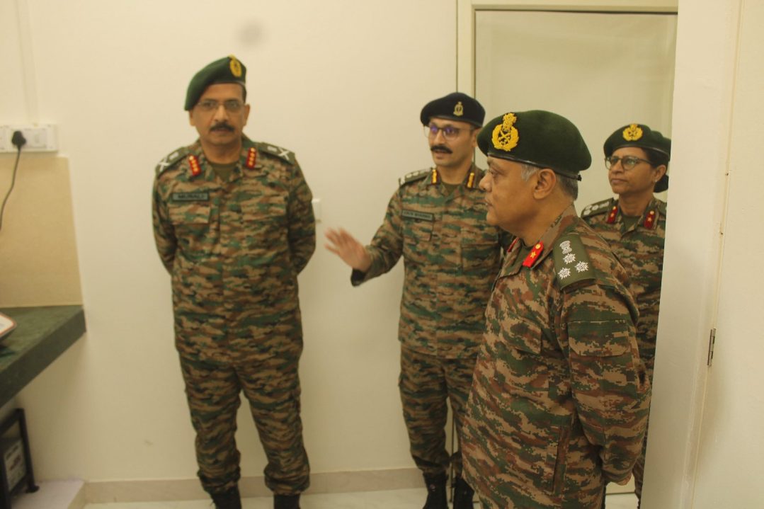 Lt Gen CG Muralidharan Reviewing